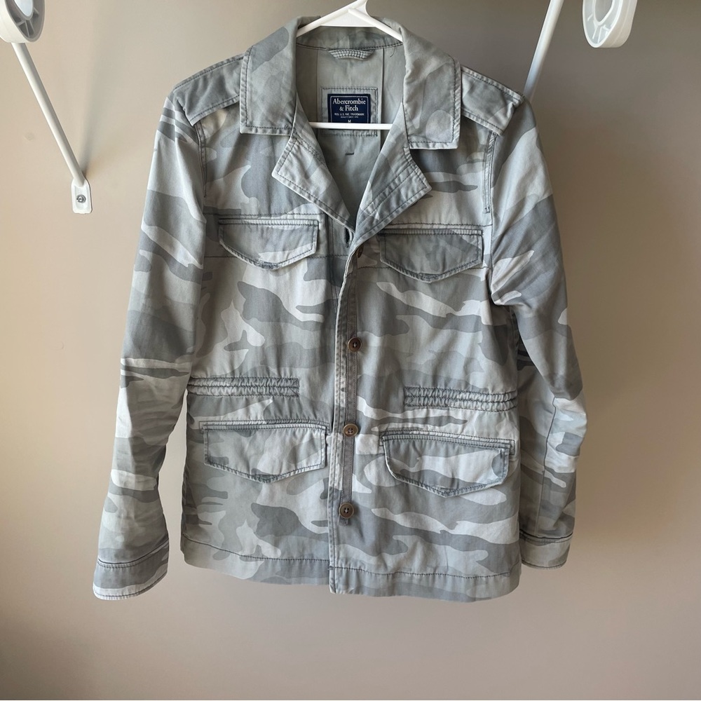 Abercrombie & Fitch Camo Jacket Women’s Medium